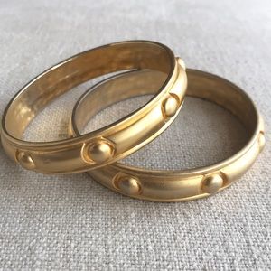 🍁Liz Claiborne Gold Bangles (2)🍂